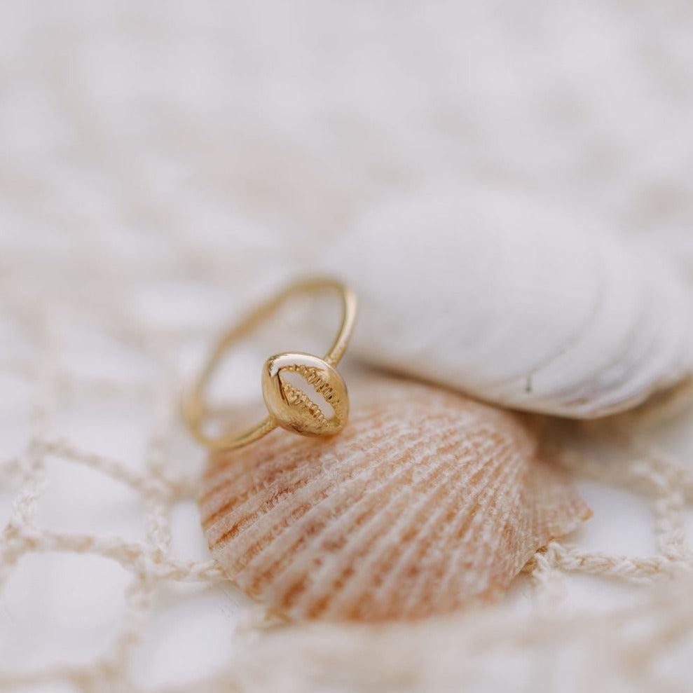 Maui Cowrie Ring-Rings-Mauve Jewelry Co.-Pure Quartz-1