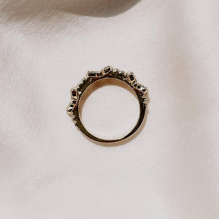 Poppy Ring-HEYMAEVE-Pure Quartz-2