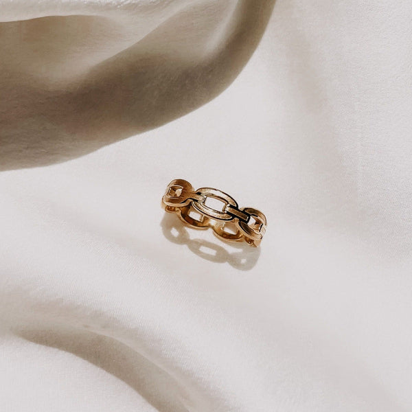 Rochester Ring-Rings-HEYMAEVE-Pure Quartz-1