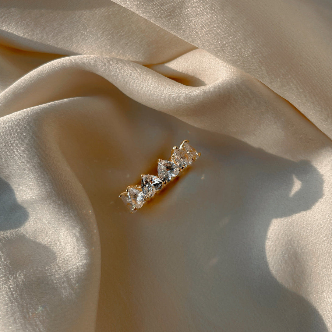 Sweetheart Ring-Rings-HEYMAEVE-Pure Quartz-2